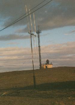 The 50 MHz antenna on the mountain QTH in Barentsburg.  We tried vertical polarisation because of QRM from a TV station about 300 metres away.